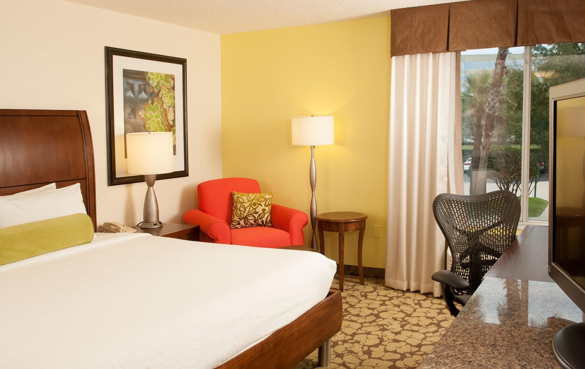 Hilton Garden Inn Orlando Airport Exterior photo