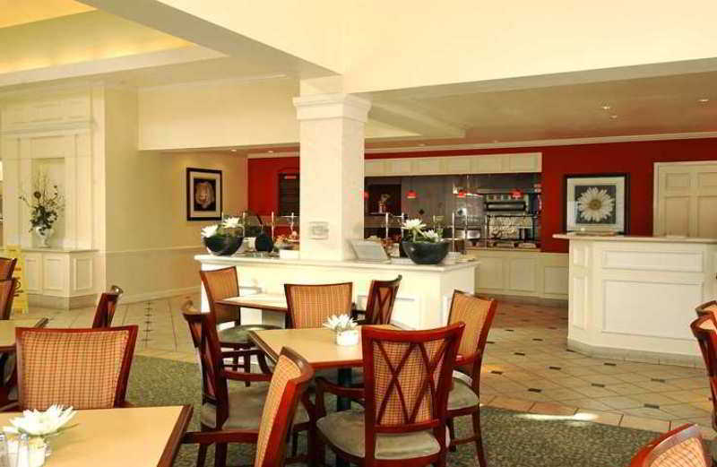 Hilton Garden Inn Orlando Airport Restaurant photo