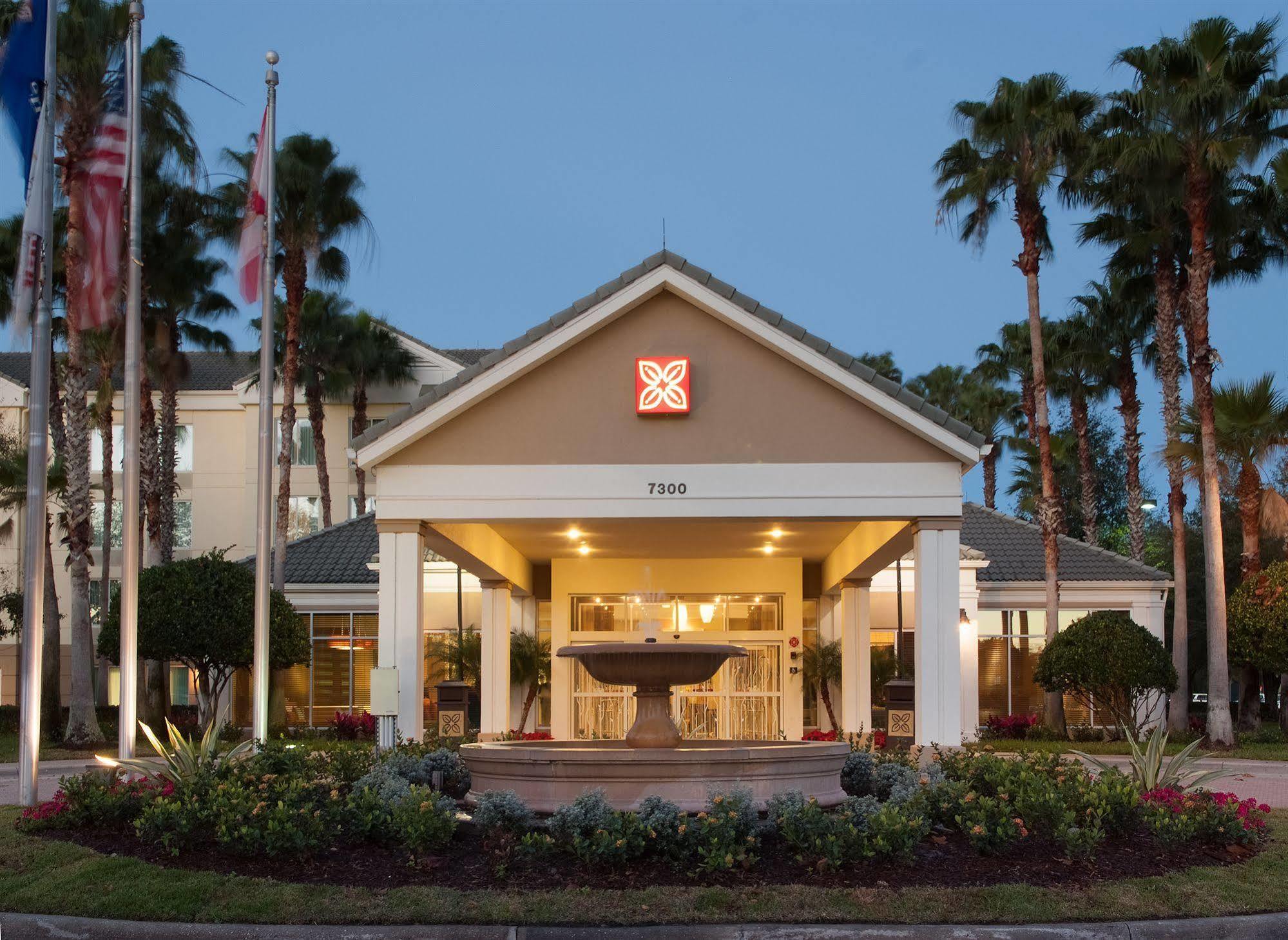 Hilton Garden Inn Orlando Airport Exterior photo